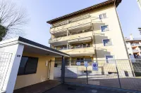 Legnano 20 in Ospiate Hotel dekat Chiesa di S. Carlo e dell'Immacolata