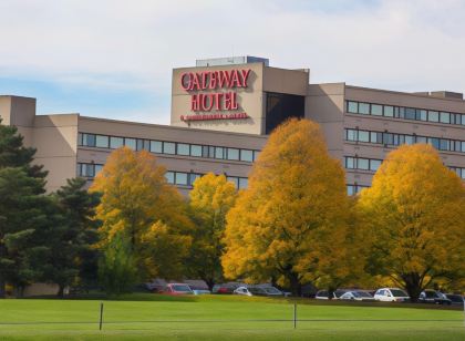 Gateway Hotel and Conference Center