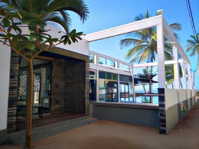 Saara Beach Hotel Các khách sạn ở Marawila
