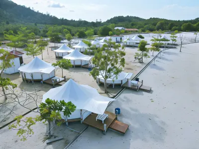 Viovio Beach & Resort Hotel dekat Pulau Tunjuk Batam