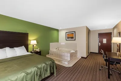 Quality Inn & Suites Granbury Hotels in Granbury