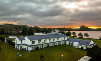 VR Rotorua Lake Resort