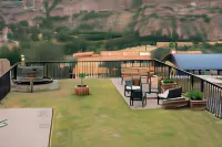 Hotel California Urubamba