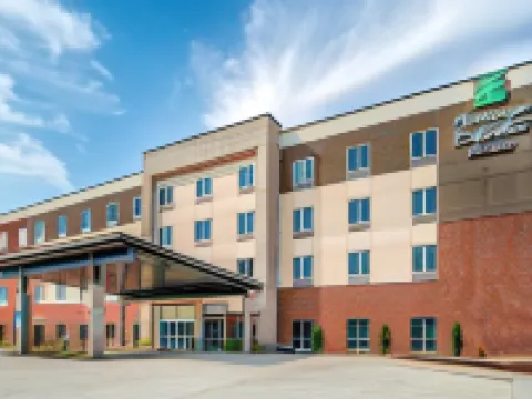 Holiday Inn Express & Suites ST PETERS by IHG Hotels in St. Charles County