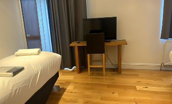 ROMANY HOUSE HOTEL