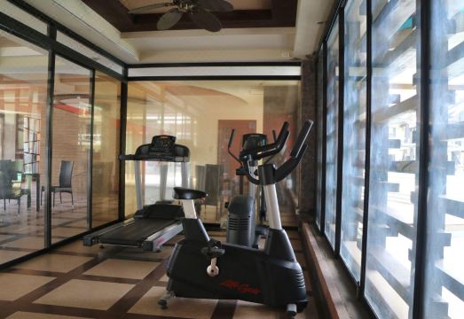 MO2 웨스트타운 호텔 수영장