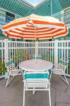 Eden Roc Motel - 2-Star