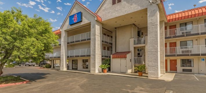 Motel 6 Fresno, CA - Yosemite Hwy Hôtels à&nbsp;: Fresno