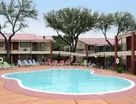 Super 8 by Wyndham Kerrville TX - Swimmingpools