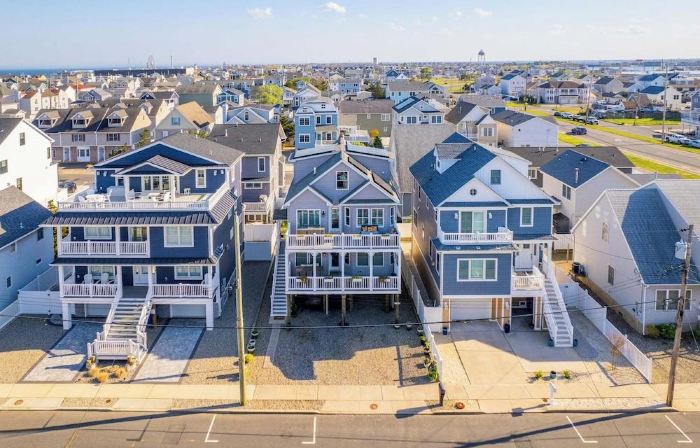 Seas the Moment - 1 Blk to Ortley Beach - Private Balcony & Patio - 6 Bed, 3 Br