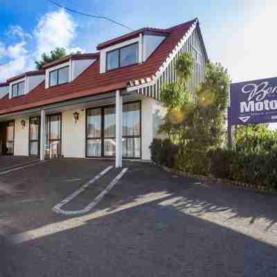 貝尼茨温泉池汽車旅館 Hotel Exterior