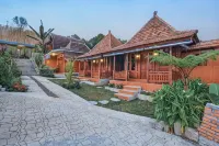 Navalia Villa Bedugul Hôtels à proximité de : Pura Ulun Danu Bratan