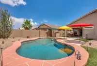 All the "Perks" of home!! - Swimmingpools