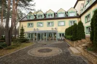 호텔 윌가 카토위스 에어포트 Mierzecice 호텔