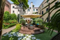 Hotel Abbazia Hotels in Cannaregio