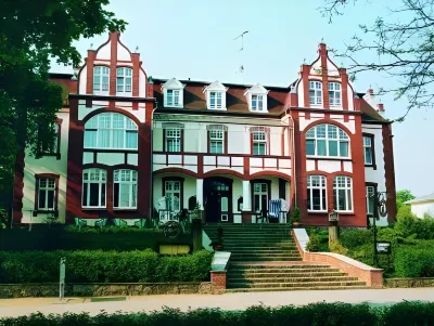 Strandhotel Garni Kormoran Hotels in Koserow
