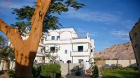 Sharqotel Luxor Hôtels à : 