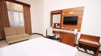 Karang Setra Hotel & Cottages Hotel di Sukajadi
