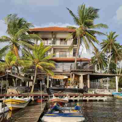 Malu Banna Hotel Exterior