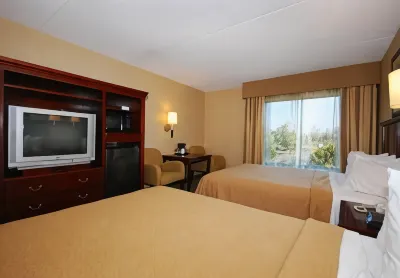Quality Inn & Suites Hotels in Trevose