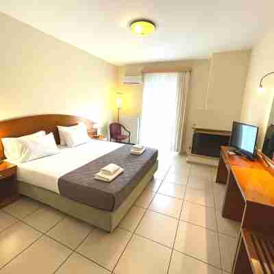 Corinthian Village Rooms