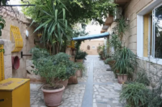 Hotel Donia Hotels in 