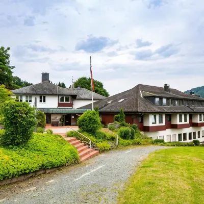 Panorama Hotel Winterberg Hotels near Groenebach