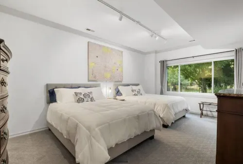 Charming 2-bedroom apartment nestled in nature behind the Broadmoor Hotel.