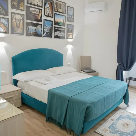 H22 Hotel