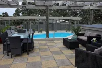 Pacific Rendezvous Resort - Pools
