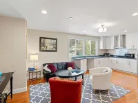 New cozy 5BR vacation home with AC near Airport & downtown Seattle