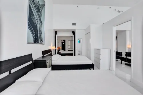 2 Bedrooms condo on the beach in Miami Beach