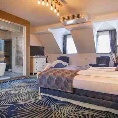 Art Hotel Rooms