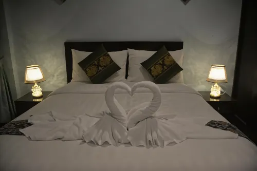 Patong Moon Inn Residence - Guest houses