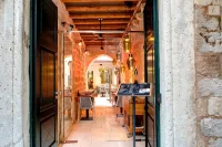 Boutique House Forty-Four