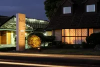 Bentleys Motor Inn Hotels in 