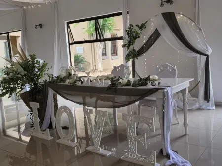 Hole in One Отели в г. Рудепурт