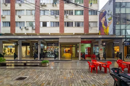 EJO - Modern Apartments in the Center of Floripa Отели рядом с достопримечательностью «CentroSul - Centro de Convencoes de Florianopolis»