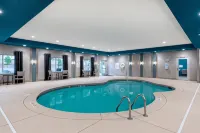 Holiday Inn Express & Suites Charlotte Airport