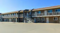 Corcoran Country Inn - motel