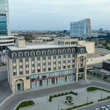 Volga Hotel Baku Отели рядом с достопримечательностью «Крепость Рамана»