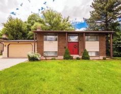 Cozy home near the mountains that allows you to enjoy all Utah has to offer!