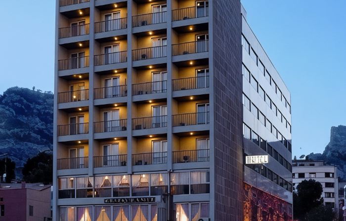 Hotel Reconquista