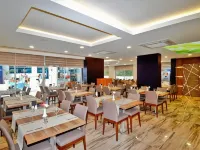 Kleopatra Ramira Hotel - All Inclusive Hoteles cerca de Playa Kleopatra