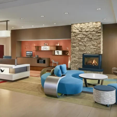 Fairfield Inn & Suites Hendersonville Flat Rock Отели в г. Купер Гэп
