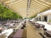 Selcukhan Hotel Отели рядом с достопримечательностью «Пляж Бельдиби»