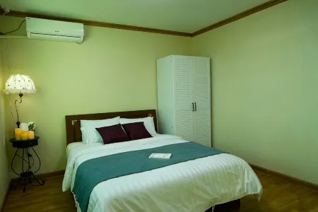 Byeonsanbando Badajeonmangdae Pension