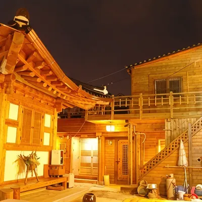 Jeonju Villages Pension โรงแรมใกล้traditional wine museum