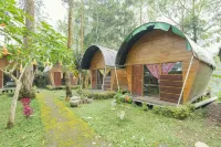 Chikar Glamping at Wisata Coban Talun Mitra RedDoorz Hotels in Tulungrejo