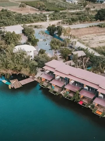 รูปภาพของคราม ฟาร์มสเตย์